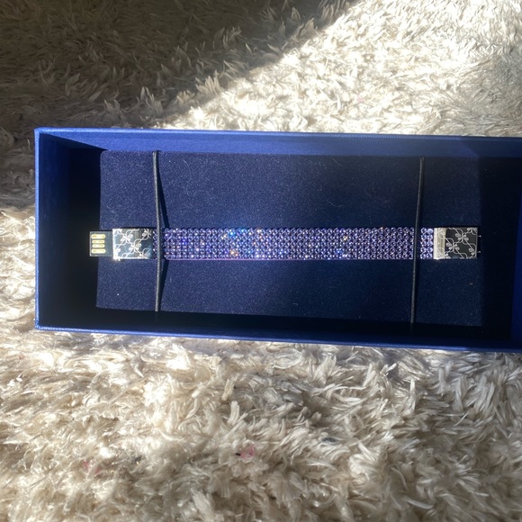Swarovski 💯 Authentic - Picture 1 of 10